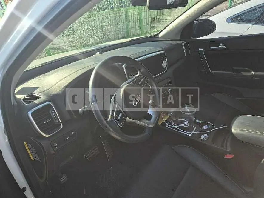 Photo 2 of 23: 2019 Kia Sportage, VIN KNAPN813BKK637481 — Korean insurance auction