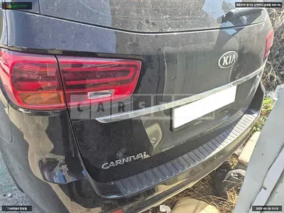 Photo 1 of 13: 2018 Kia Carnival, VIN KNAMB81ABKS517247 — Korean insurance auction