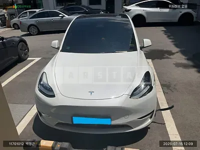 Photo 1 of 26: 2022 Tesla Model Y Long Range, VIN 7SAYGDEE8NF415251 — Korean insurance auction