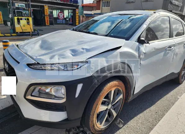 Photo 2 of 14: 2019 Hyundai Kona, VIN KMHK4815GKU422349 — Korean insurance auction