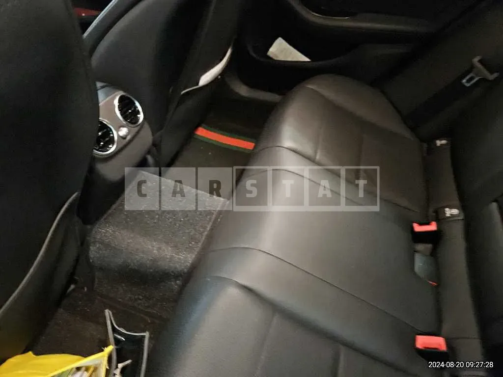 Photo 2 of 21: 2020 Mercedes-Benz C200 — Korean insurance auction
