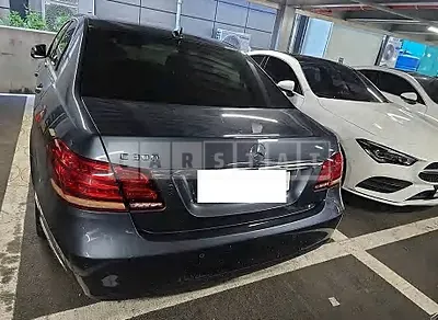 Photo 1 of 10: 2015 Mercedes-Benz E 300 — Korean insurance auction