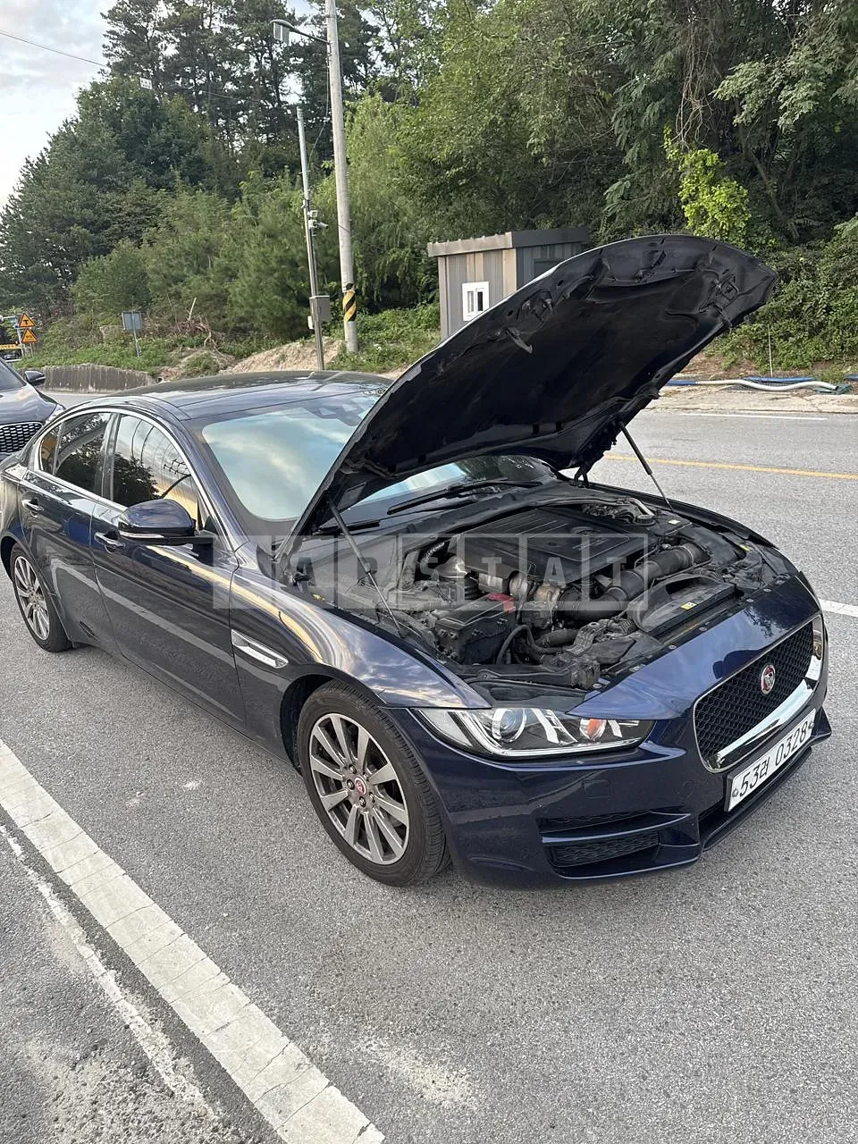 Photo 2 of 3: 2015 Jaguar XE 20d, VIN SAJAB4BN1GA928629 — Korean insurance auction