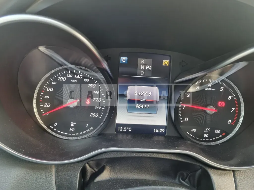 Photo 2 of 25: 2016 Mercedes-Benz C200, VIN WDDWF4CBXGF350424 — Korean insurance auction