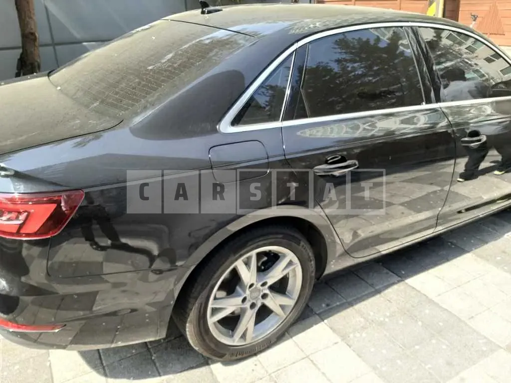 Photo 2 of 3: 2018 Audi A4 30 TDI, VIN WAUZZZF42JA173524 — Korean insurance auction