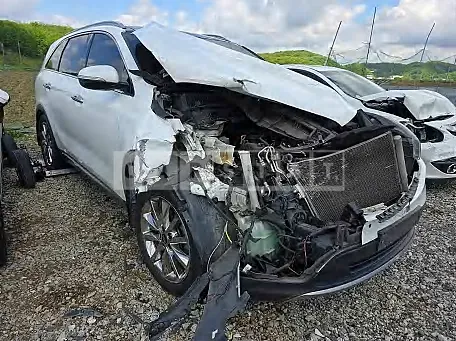 Photo 3 of 3: 2016 Kia Sorento — Korean insurance auction
