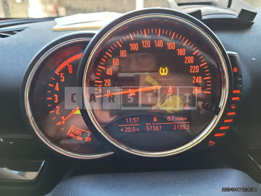 Photo 2 of 8: 2016 MINI Cooper D Clubman, VIN WMWLR9101G2E20810 — Korean insurance auction