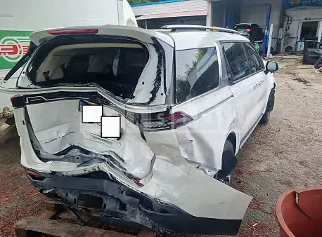 Photo 2 of 29: 2021 Kia Carnival, VIN KNANE81BBMS073819 — Korean insurance auction