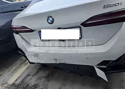 Photo 1 of 5: 2024 BMW 520i — Korean insurance auction