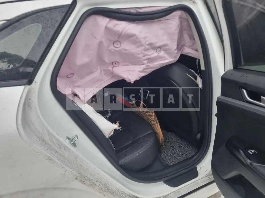 Photo 2 of 20: 2022 Kia K5 — Korean insurance auction