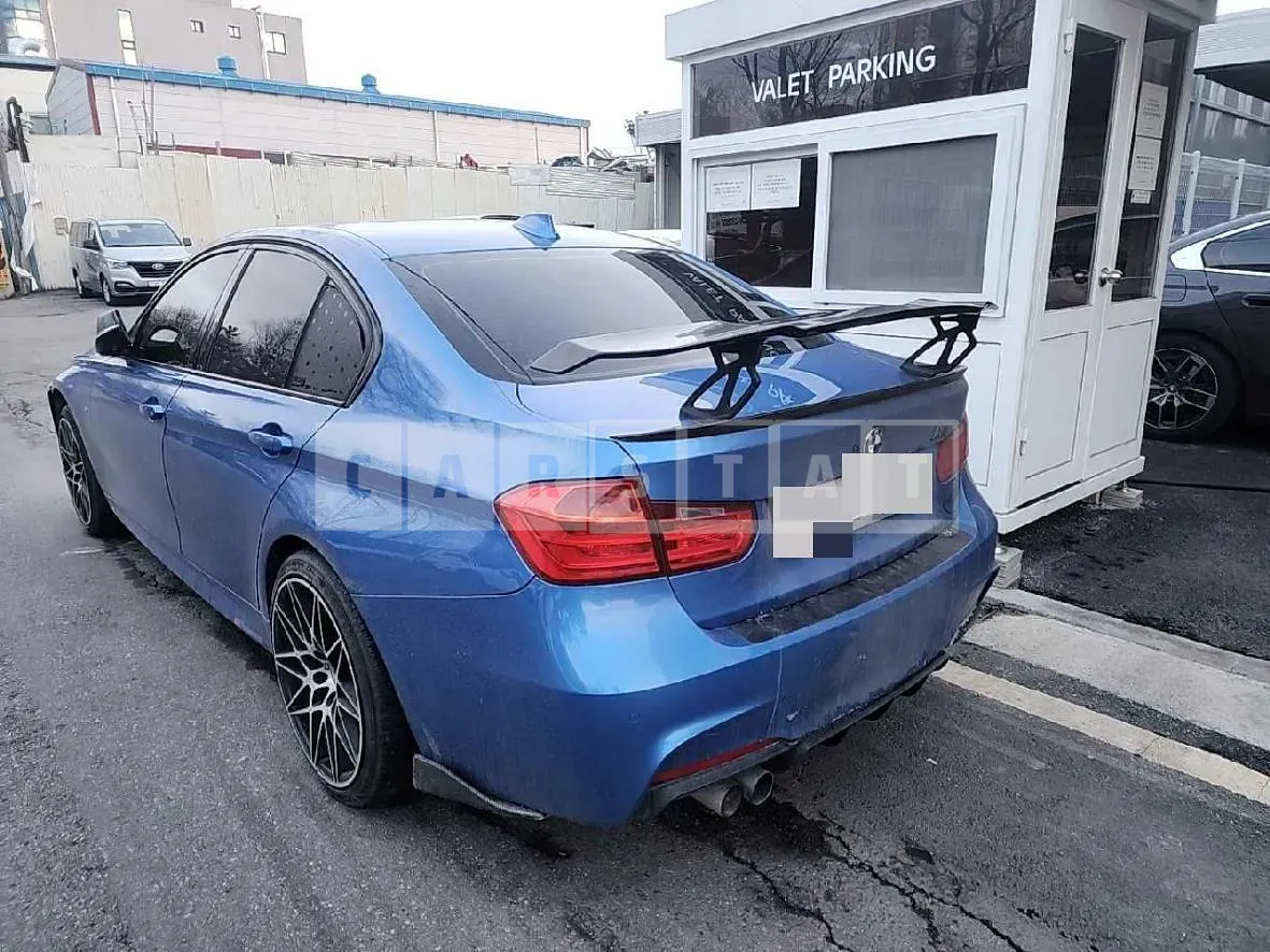 Photo 2 of 12: 2015 BMW 320d, VIN WBA3D3106FK585341 — Korean insurance auction