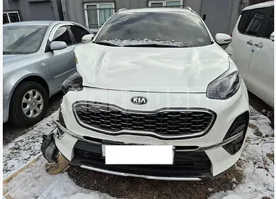 Photo 1 of 17: 2020 Kia Sportage — Korean insurance auction