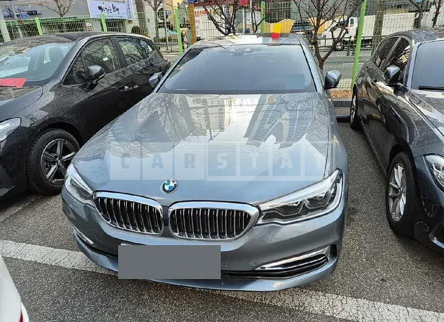 Photo 2 of 7: 2018 BMW 520d — Korean insurance auction