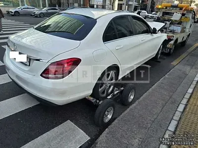 2016 Mercedes-Benz C 200