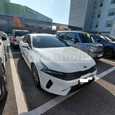 Photo 1 of 32: 2021 Kia K5 — Korean insurance auction