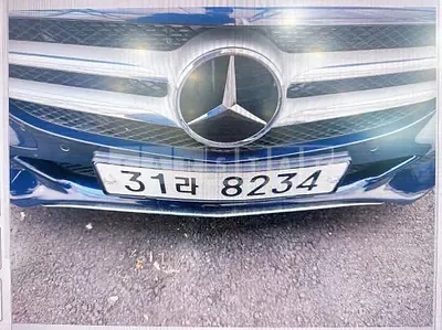 Photo 1 of 11: 2018 Mercedes-Benz C350e — Korean insurance auction