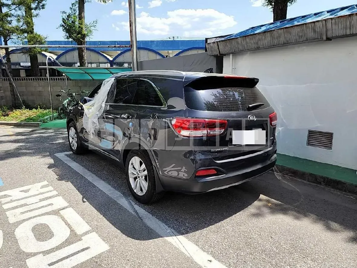 Photo 2 of 20: 2016 Kia Sorento 2.0, VIN KNAPS81ABHA271420 — Korean insurance auction