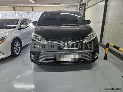 Photo 1 of 26: 2020 Toyota Siena AWD — Korean insurance auction