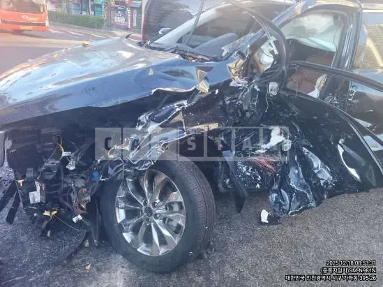 Photo 2 of 7: 2018 Kia Sorento, VIN KNAPS81BBJA423730 — Korean insurance auction