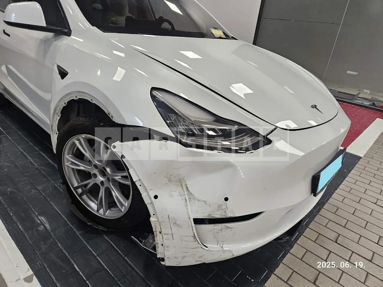Photo 2 of 30: 2022 Tesla Model Y Long Range, VIN 7SAYGDEE3NF498006 — Korean insurance auction