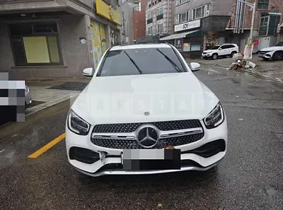 Photo 1 of 12: 2020 Mercedes-Benz GLC300 4Matic Coupe — Korean insurance auction