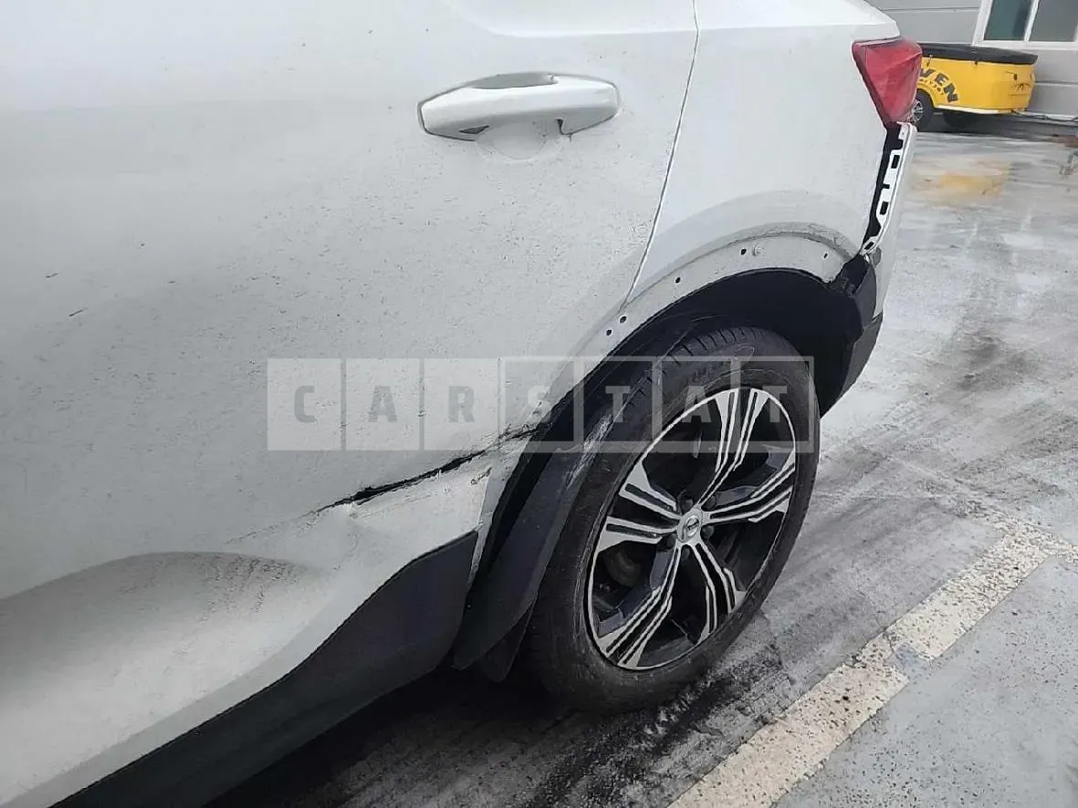 Photo 2 of 9: 2022 Volvo XC40B4 AWD, VIN YV1XZK92CN2788859 — Korean insurance auction