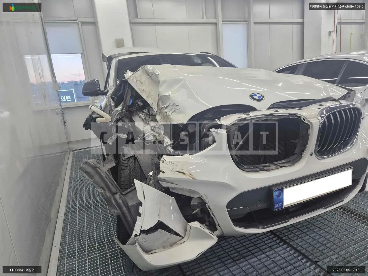 Photo 2 of 15: 2021 BMW X4 xDrive20i, VIN WBA2V9101M9H12841 — Korean insurance auction