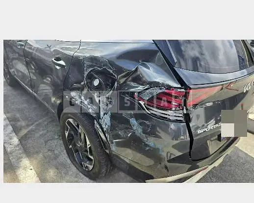 Photo 2 of 30: 2023 Kia Sportage — Korean insurance auction