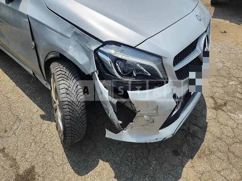 Photo 2 of 14: 2016 Mercedes-Benz A200 — Korean insurance auction