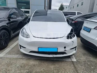 2024 Tesla Model Y RWD