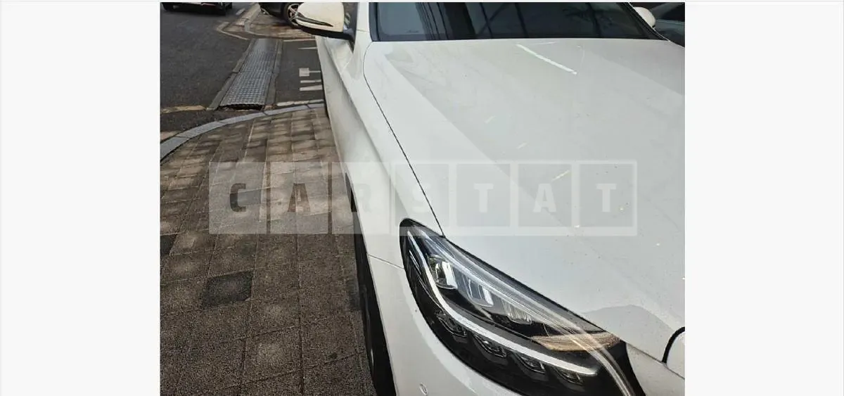 Photo 2 of 14: 2019 Mercedes-Benz C220 d — Korean insurance auction