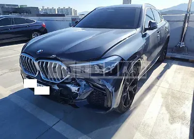 Photo 1 of 24: 2020 BMW X6 xDrive30d M Sport Packa, VIN WBAGT2102L9B61689 — Korean insurance auction