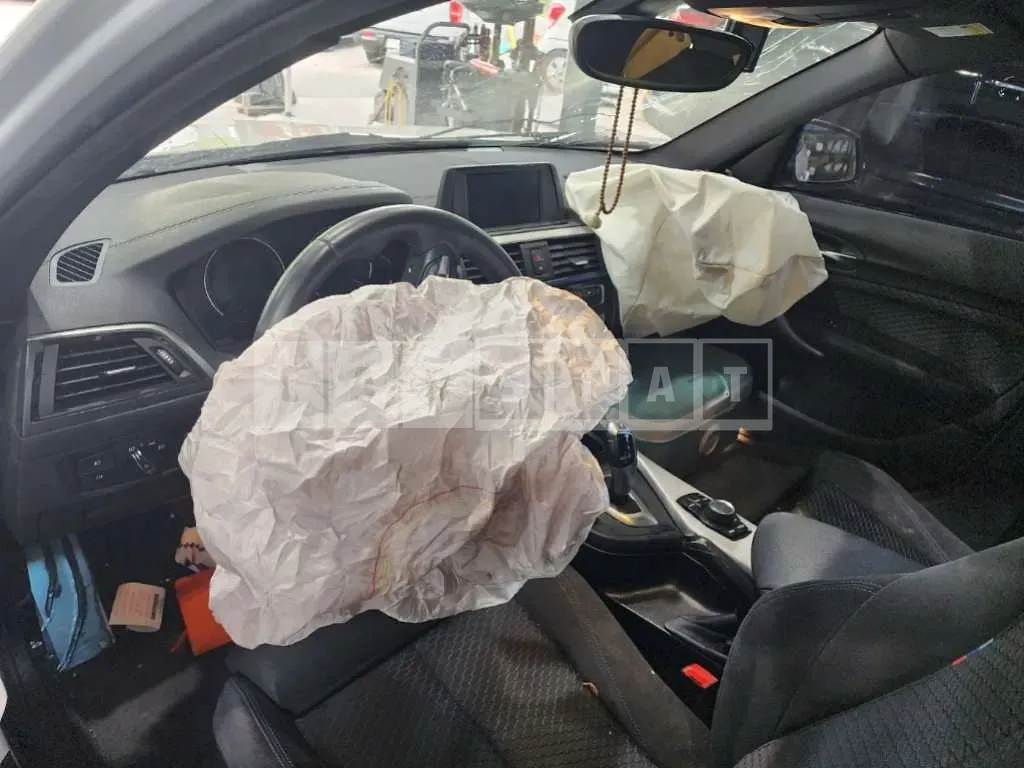 Photo 2 of 21: 2018 BMW 118d, VIN WBA1S5104J5K37120 — Korean insurance auction