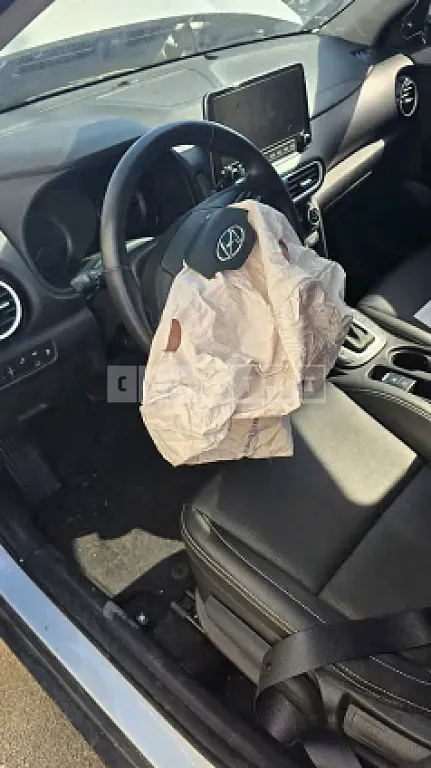 Photo 2 of 10: 2020 Hyundai Kona — Korean insurance auction