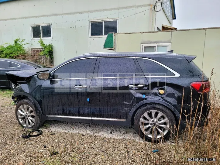 Photo 2 of 9: 2018 Kia Sorento 2.2, VIN KNAPS81BBJA445025 — Korean insurance auction