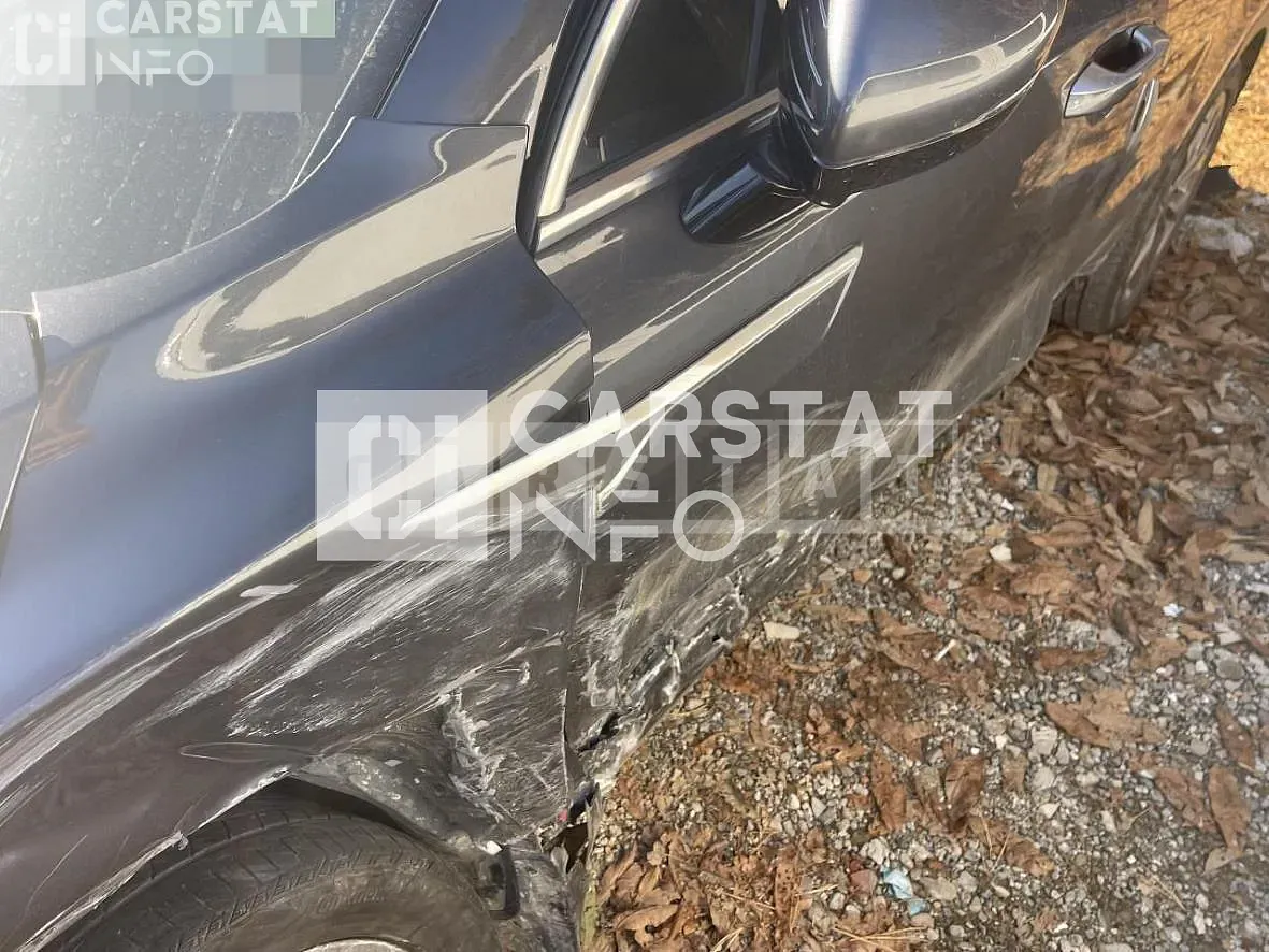 Photo 2 of 24: 2020 Kia Sorento 2.2 — Korean insurance auction