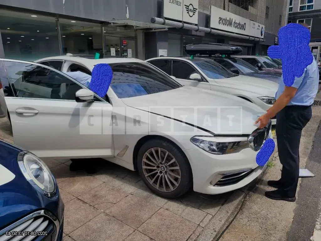 Photo 2 of 9: 2020 BMW 520i Luxury, VIN WBAJK9102LBR78815 — Korean insurance auction