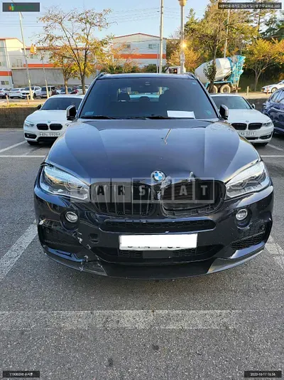 Photo 1 of 31: 2017 BMW X5 M50d, VIN WBAKS8105H0V59620 — Korean insurance auction