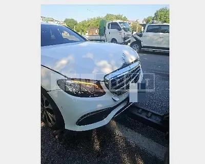 Photo 1 of 5: 2019 Mercedes-Benz E220 d 4Matic — Korean insurance auction