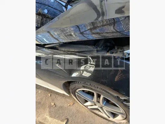 Photo 2 of 8: 2018 Mercedes-Benz E220d — Korean insurance auction