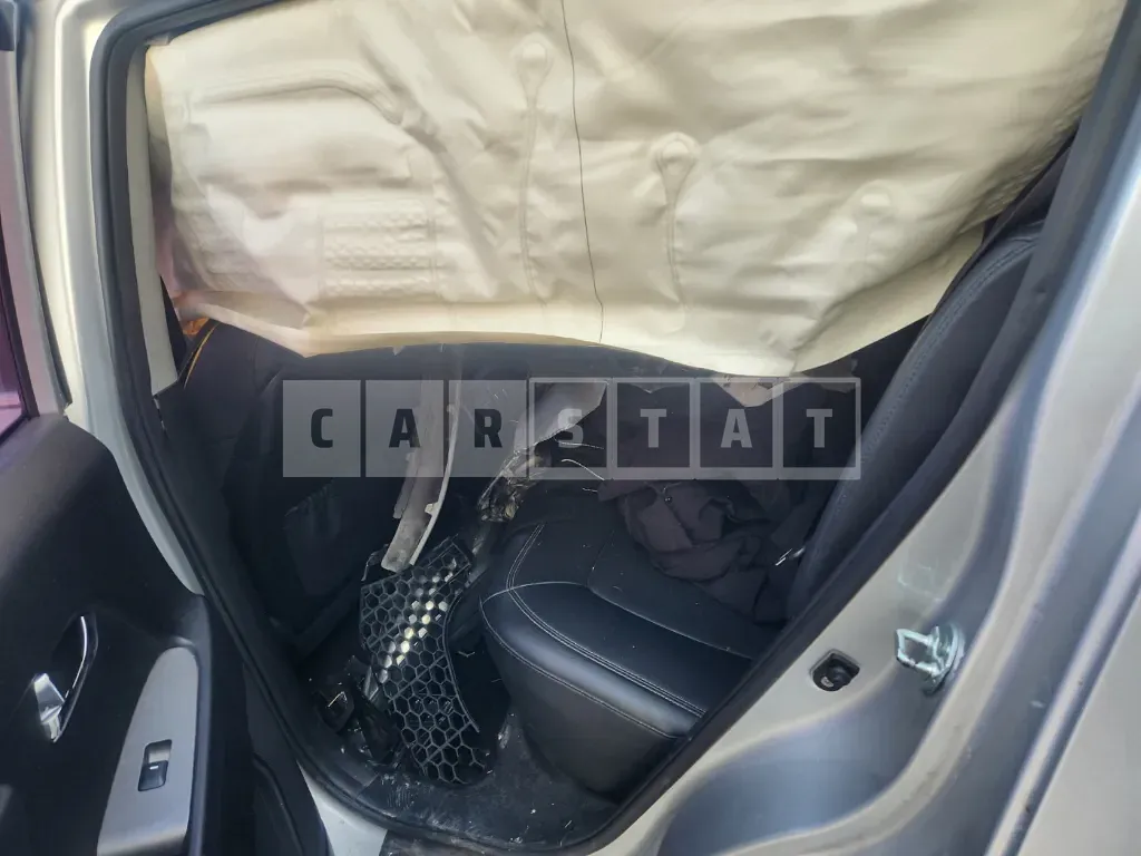 Photo 2 of 11: 2015 Kia Sportage R — Korean insurance auction