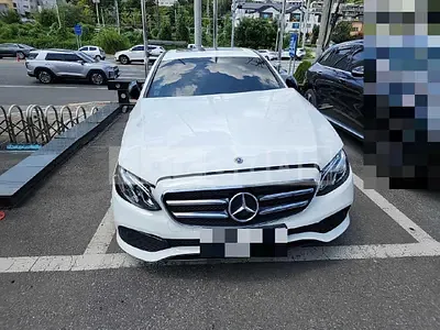 Photo 1 of 11: 2020 Mercedes-Benz E250 — Korean insurance auction