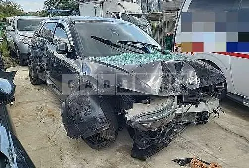 Photo 2 of 21: 2022 Hyundai IONIQ 5 — Korean insurance auction