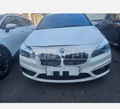 Photo 1 of 18: 2018 BMW Active Tourer — Korean insurance auction