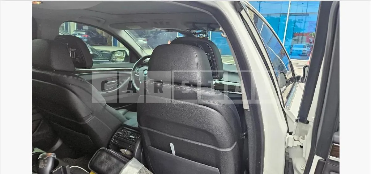 Photo 2 of 23: 2016 BMW 520d xDrive — Korean insurance auction