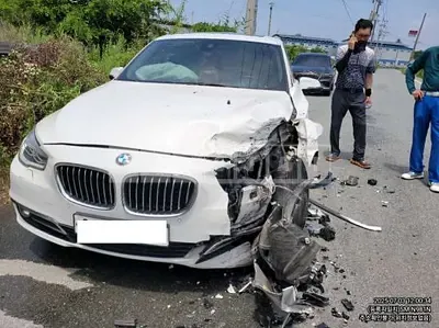 Photo 1 of 7: 2016 BMW Gran Turismo Efficient Dynamics — Korean insurance auction