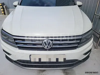 Photo 1 of 8: 2018 Volkswagen Tiguan 2.0 TDI 4MOTION, VIN WVGZZZ5NZJW951403 — Korean insurance auction