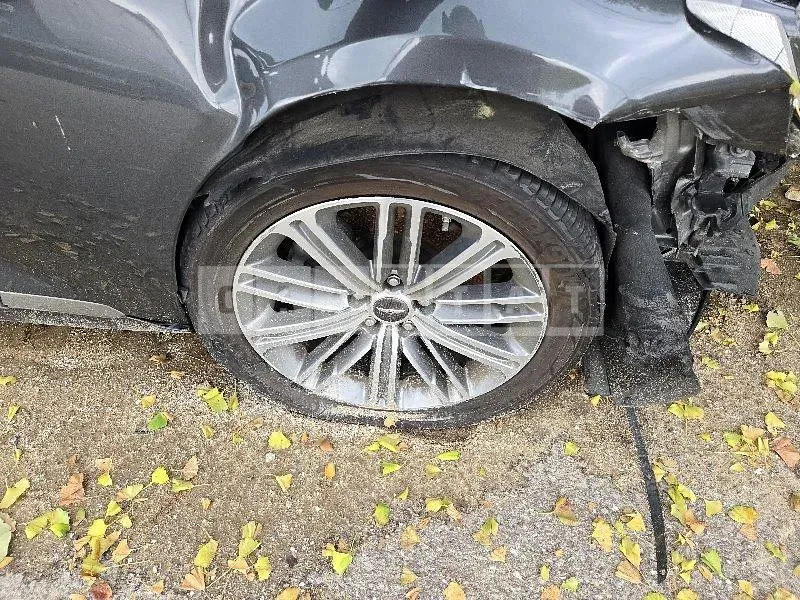 Photo 2 of 32: 2019 Genesis G80 — Korean insurance auction