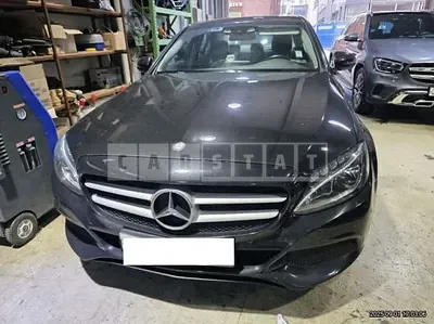 Photo 1 of 30: 2017 Mercedes-Benz C 200 — Korean insurance auction