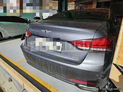 Photo 1 of 27: 2015 Genesis 3.8 — Korean insurance auction